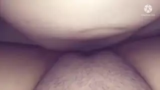 الساخنة العربية كس وهي تحب ذلك