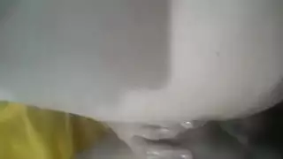حصري مصرية اول مرة تتناك من طيزها مش قادرة تستحمله