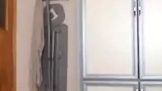 زوجة البيت التركية اللسان