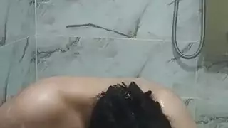 نيك شرموطة في حمام نيك جديد سكس بنات عربيات جنس ساخن مصرية ملبن تتناك من طيزها