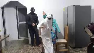 طقوس الخطوبة العربية! زوجان غير مخلصان يطلبان النصيحة أمام قس عربي، ثم ينتهي بهما الأمر بإتمام علاقتهما الإباحية العربية اللاتينية