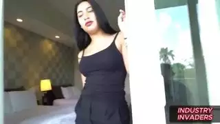 زميل في الغرفة فيوليت: سر الأخ
