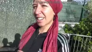 زوجة تركية تخون زوجها البريطاني مع الديك الأسود الكبير