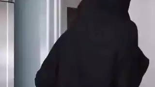 العربية كبيرة الثدي وقحة
