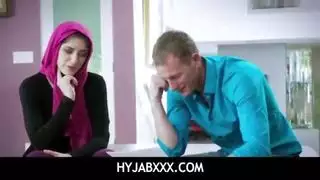 الشرج العربي في سن المراهقة مارس الجنس من قبل زوجها المستقبلي