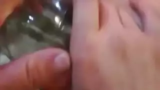 التركية عائشة زجاجة الشرج مارس الجنس ()