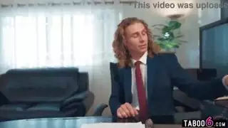 سميكة مكتب الكلبات سارة العربية وكارلا لين حصة زعماء الديك