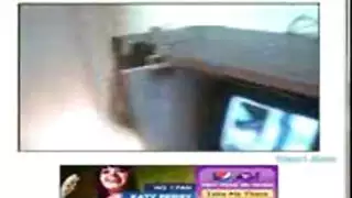 الرجل العربي يظهر مؤخرته كاميرا