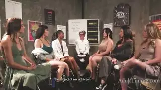 ما بعد العربدة مثليه بودكاست كينا جيمس، ريغان فوكس، بري ميلز، آنا كلير كلاودز، أوليفيا جاي، سارة العربية، ليتل بوك