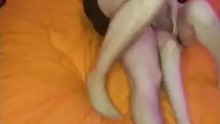 الجسد الرائع من الأخت الموحدة يثيرني