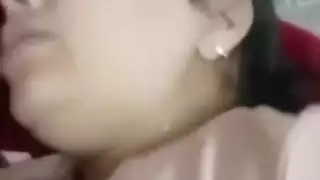 نيك مصرية واللعب في بزازها الملبن