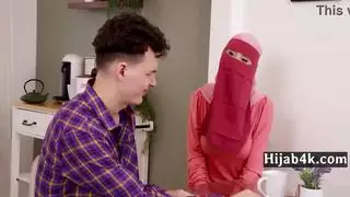 النساء العربيات فقط يعرفن كيف يفركن الجني من مصباحه