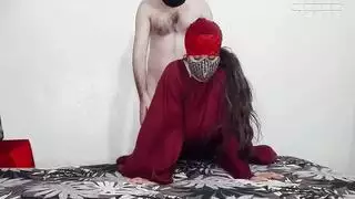 المرأة المحجبة في الجنس بأسلوب هزلي