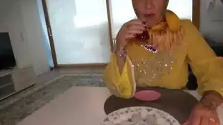 مارس الجنس ربيب قرنية مؤخرته الكبيرة العربية في الحجاب