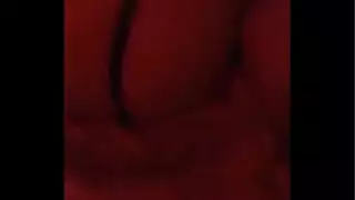 التركية عائشة الشرج قبضة ()